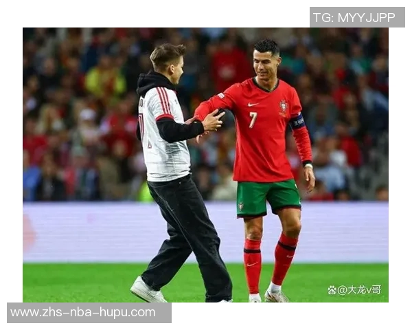 C罗在足球历史上的传奇地位与影响力探讨 C罗在足球历史上的传奇地位与影响力探讨